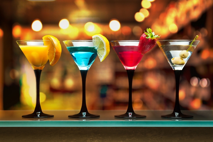 4-Martini-cocktails-Fotolia