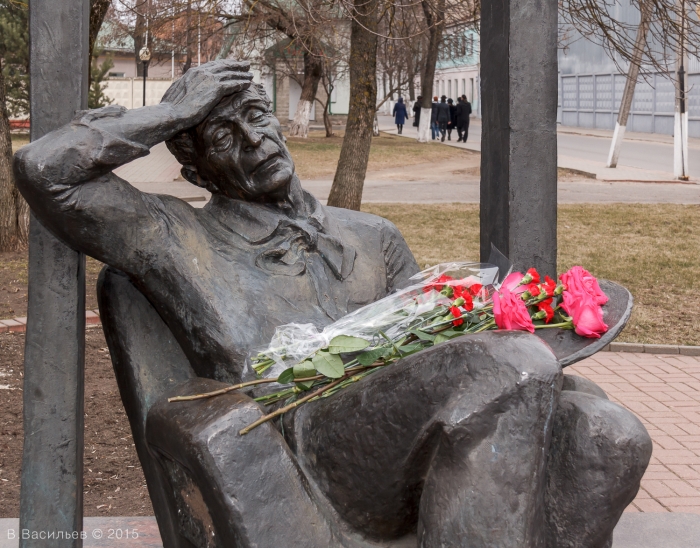 0_136c64_f1946a77_orig