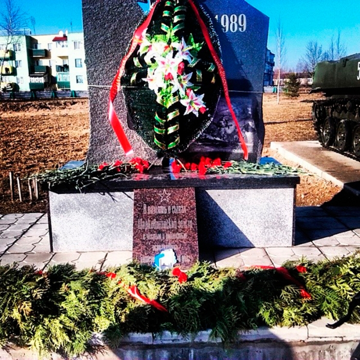 fbe394129c8911e3a93712ad17a4fb22_8