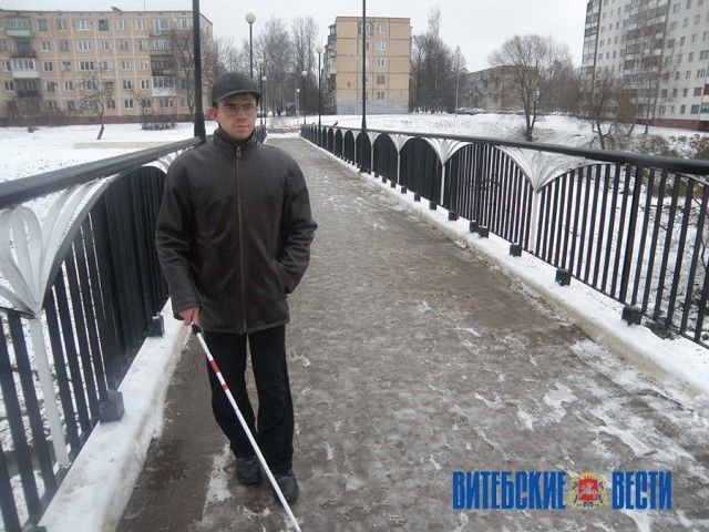 pc139279_images_03_thumb_large