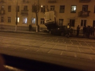 fotofakt v vitebske mikroavtobus posle dtp zaskochil na opel 3_thumb_medium_250