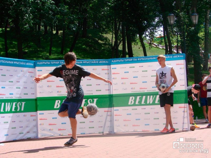 Владислав Костюченко