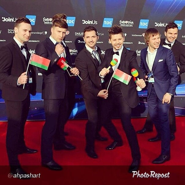 Тео с творческой группой 