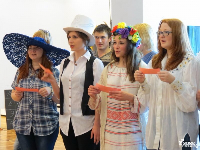 Ночь музеев в выставочном зале Музея современного искусства