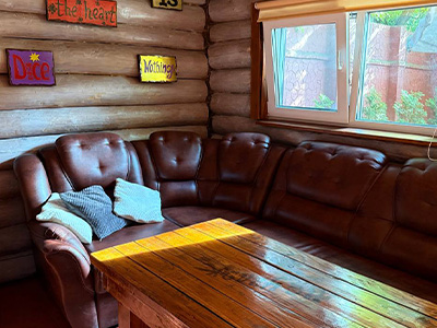 Уютный домик в русском стиле с мангальной зоной