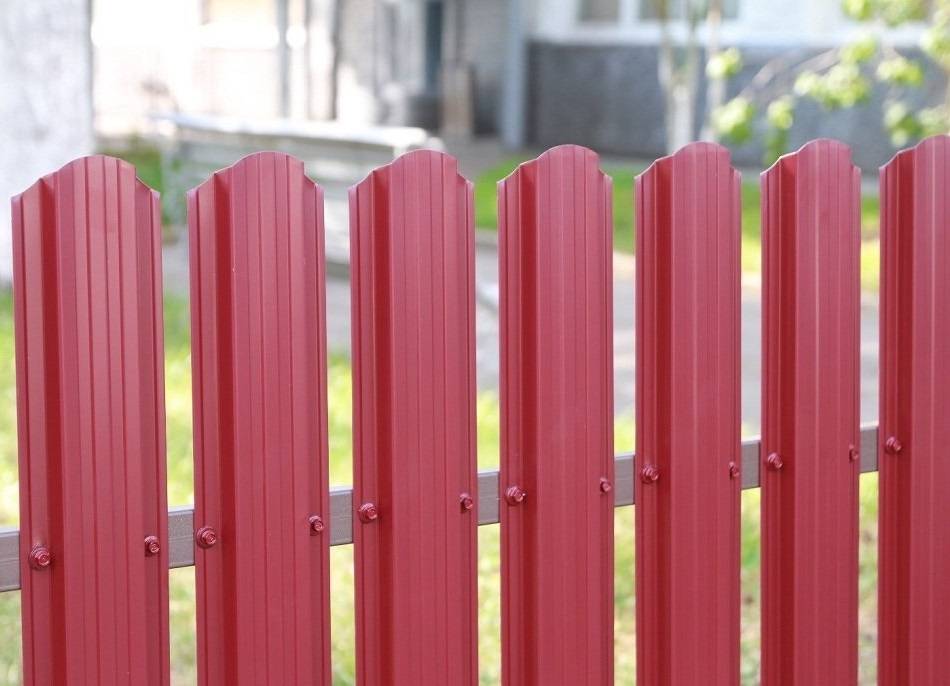 Металлические заборы, ворота и калитки с установкой «под ключ»