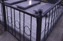 Покраска ограды
