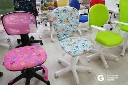Детские кресла и парты