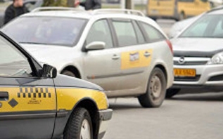 В Витебске пьяный пассажир напал на водителя такси