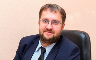 Медали «За трудовые заслуги» удостоен директор гимназии №2 Витебска Константин Киселев.