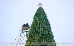 Новогодняя ёлка на площади Победы в Витебске засияет 15 декабря
