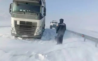 В Казахстане из снежного заноса спасли 15 граждан Беларуси