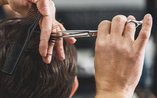 Есть ли в Витебске возможность вызвать парикмахера на дом для человека с инвалидностью?