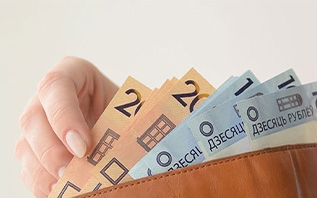 Как вырастут зарплаты в бюджетной сфере и пенсии в 2026 году, рассказали в Минтруда