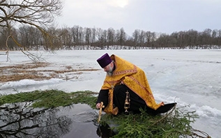 Купание в проруби. Где и когда можно окунуться в ледяную воду на Крещение Господня в Витебском районе?