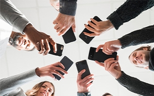 «Мой 2016-й»: какие смартфоны выбирали тогда и сейчас?