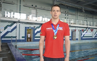 Спортсмен из Витебска занял первое место на этапе Кубка России по плаванию