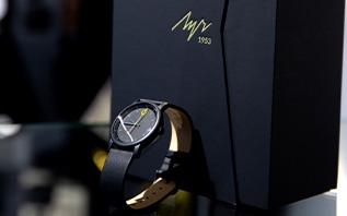 “Луч” и Яндекс Такси выпустили лимитированные наручные часы для водителей