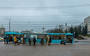 В связи с увеличением пассажиропотока в Никрополье и Тарном увеличат число трамваев и автобусов