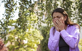 Лечение аллергии весной в Витебске: как отличить от простуды и когда идти к аллергологу